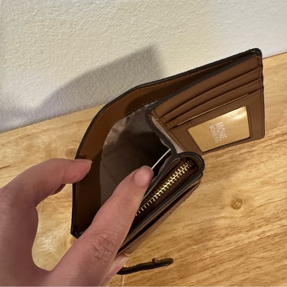 Michael Kors Bi-fold wallet - medium - brown - Picture 5 of 5